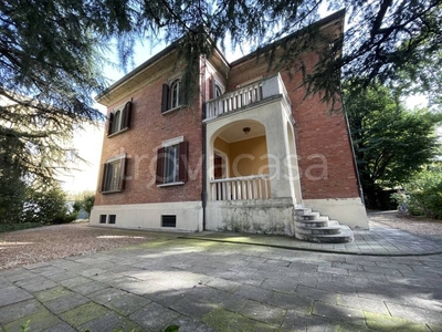 Villa in vendita a Imola via Cardinale Enea Sbarretti