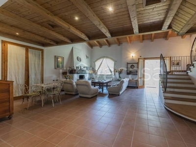 Villa in vendita a Imola via Ghiandolino, 27