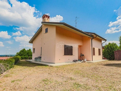 Villa in vendita a Imola via Suore
