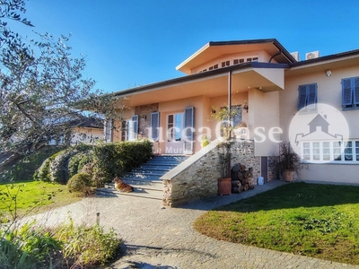 Villa in vendita a Monte San Quirico - Lucca