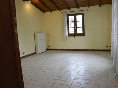 Villa Singola in Vendita ad Lucca - 140000 Euro