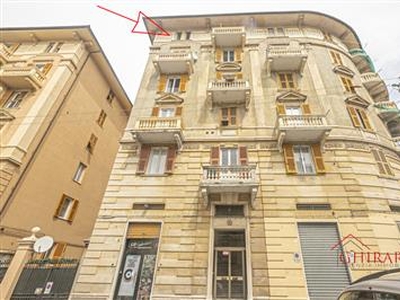 Appartamento - Quadrilocale a Sestri Ponente, Genova