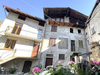 Quadrilocale in Via Vecchia in zona Polaggia a Berbenno di Valtellina