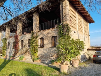 Rustico casale ristrutturato in zona Tavernago Verdeto a Agazzano