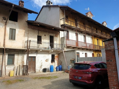 Villa a schiera in Via Carducci 43 a Sandigliano