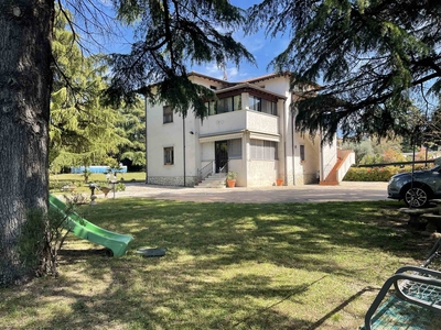 Villa in Via Dei Colli 20 a Lonato