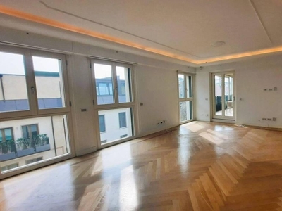 Appartamento di lusso di 170 m² in affitto Via Monte di Pietà, Milano, Lombardia