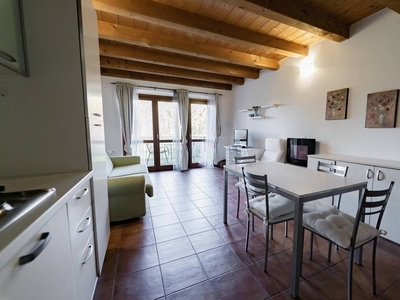 Appartamento in vendita 1 Stanza da letto a Castelnuovo Del Garda