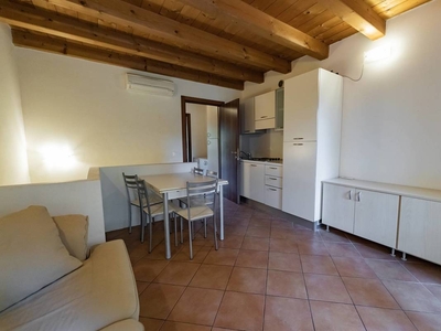 Appartamento in vendita 3 Stanze da letto a Castelnuovo Del Garda