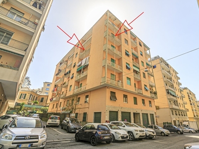 Appartamento - Trilocale a Sestri Ponente, Genova