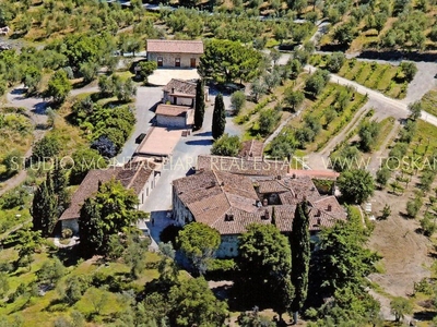 Azienda agricola in vendita 21 Stanze da letto a Castelnuovo Berardenga