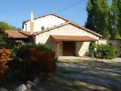 Casa in vendita 5 Stanze da letto a Amelia