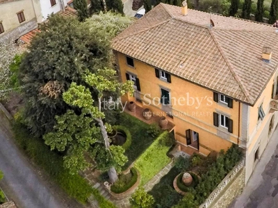 Casa in vendita 5 Stanze da letto a Monsummano Terme