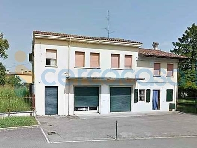 Casa semi indipendente in vendita in Via Conciliazione 59, San Michele Al Tagliamento