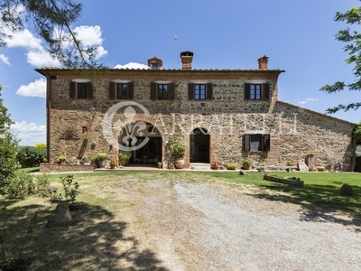 Casolare in vendita 9 Stanze da letto a Montepulciano