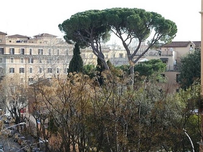 Centralissimo apt per 2-6 persone vicino al Colosseo