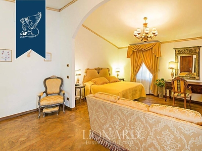 Hotel in vendita 18 Stanze da letto a Lucca