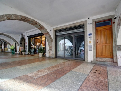Immobile commerciale in vendita a Trento