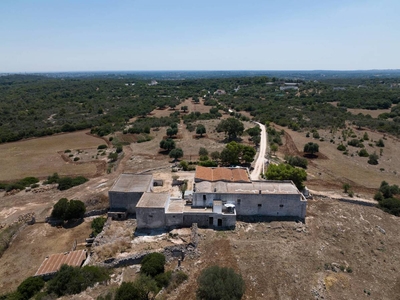 Masseria in vendita 4 Stanze da letto a Ostuni