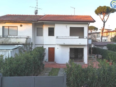 Prestigiosa villa in vendita via Giraldina, Camaiore, Lucca, Toscana
