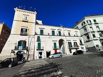 Quadrilocale da ristrutturare a Portici