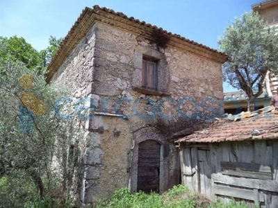 Rustico casale da ristrutturare, in vendita in Via Montenero, Rocca D'arce