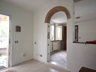 Villa con box, Castelnuovo Magra molicciara