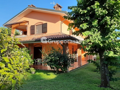 Villa con terrazzo a Robecco sul Naviglio