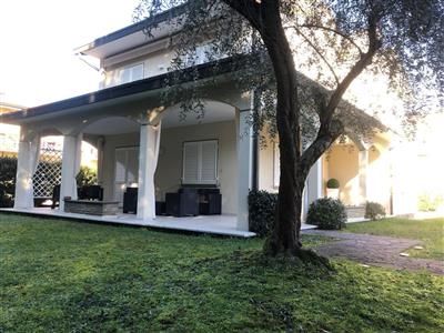 Villa in buono stato di 200 mq. a Ronchi