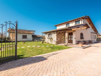 Villa in vendita 3 Stanze da letto a Pietrasanta