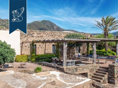 Villa in vendita 4 Stanze da letto a Pantelleria