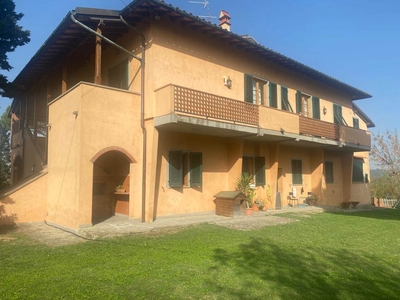 Villa in vendita 5 Stanze da letto a Montelupo Fiorentino