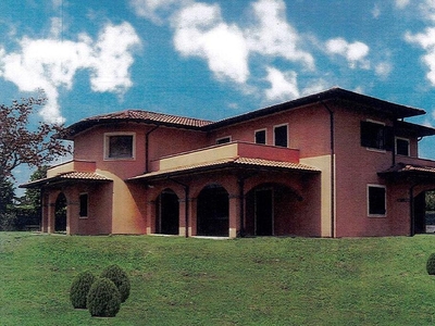 Villa in vendita a Vittoria Apuana - Forte dei Marmi