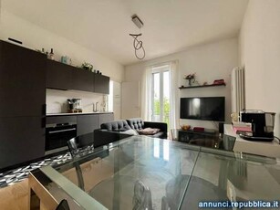Appartamenti Milano P.ta Genova, Romolo, Solari Via Marco Antonio Bragadino cucina: A vista,