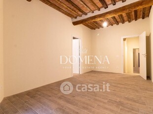 Appartamento in Vendita in Via del Porrione 53100 a Siena