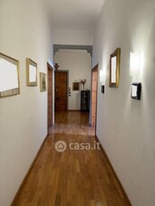 Appartamento in Vendita in Via Francesco Puccinotti a Firenze