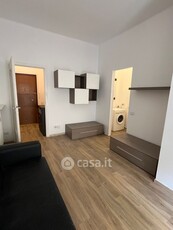 Appartamento in Vendita in Via Roald Amundsen 7 a Milano