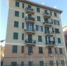 Appartamento - Quadrilocale a Cornigliano, Genova