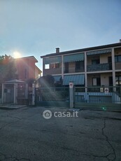 Casa Bi/Trifamiliare in Vendita in Via Don Michelangelo Pizzio 32 a Carmagnola