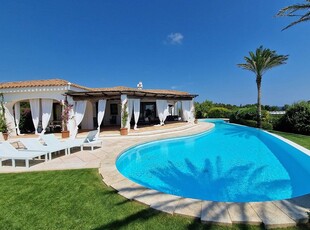 Prestigiosa Casa Indipendente di 250 mq in affitto Porto Cervo, Sardegna