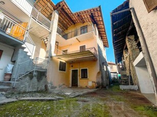 Casa Indipendente in Vendita a Invorio - 39000 Euro