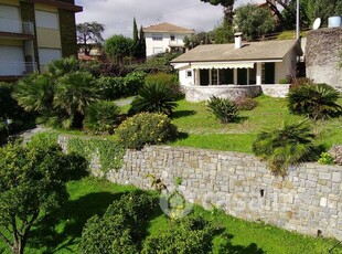 Casa indipendente in Vendita in Via Duca degli Abruzzi 111 a Sanremo