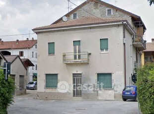 Casa indipendente in Vendita in Via Monte Santo 39 a Giussano