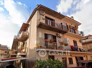 Casa indipendente in Vendita in Viale Virgilio 104 a Taranto