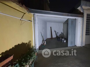 Garage/Posto auto in Vendita in Via Giovanni Pacini 61 a Torino