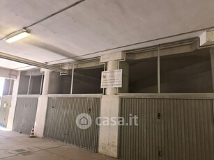 Garage/Posto auto in Vendita in Via Quirino Majorana 141 a Roma