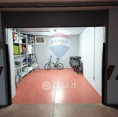 Garage/Posto auto in Vendita in Via Salvatore Matarrese 6 a Bari
