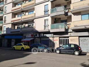 Negozio/Locale commerciale in Vendita in Via Francesco Campione 64 a Bari