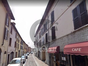 Negozio/Locale commerciale in Vendita in Via Trento 80 a Brescia
