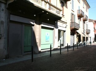 Negozio / Locale in affitto a Vigevano